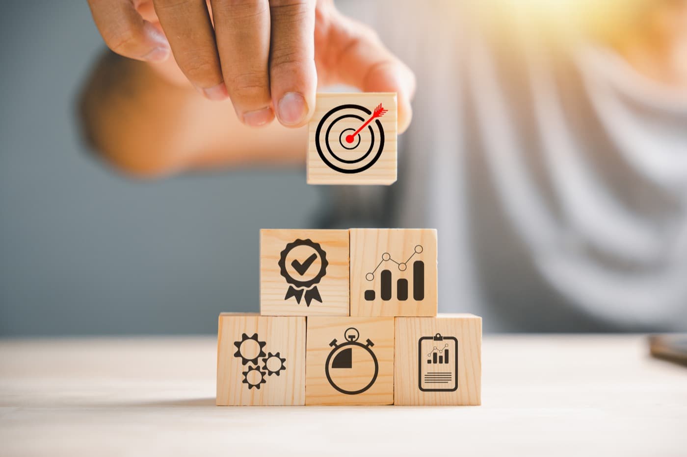 시스템 구축과 수익모델 설계